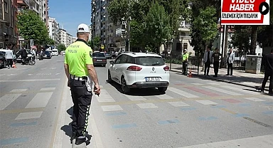 Denizli’de 'Yayalar için 5 adımda güvenli trafik' uygulaması yapıldı