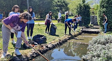 PAÜ Gölbahçe, Gönüllü Öğrencilerin Desteği ile Temizlendi