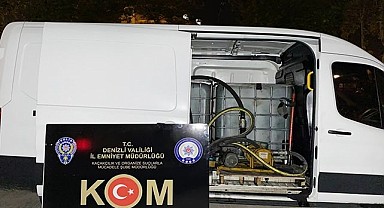 Ürettikleri 2,2 bin litre kaçak akaryakıtı satamadan yakalandılar