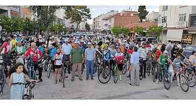 400 sporcu 2 günde bisikletle 300 kilometre yaptı