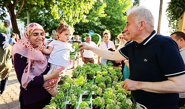 Büyükşehir'den 40.000 fesleğen