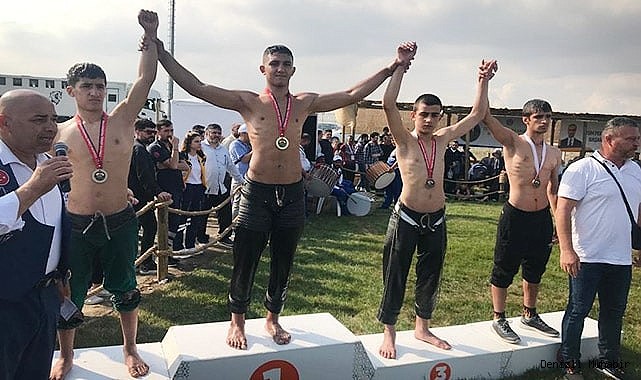 PAMUKKALE BELEDİYESPORLU GÜREŞÇİ, TOZKOPARAN BİRİNCİSİ