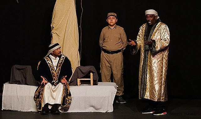 Uluslararası Tiyatro Festivali’nde perde açıldı