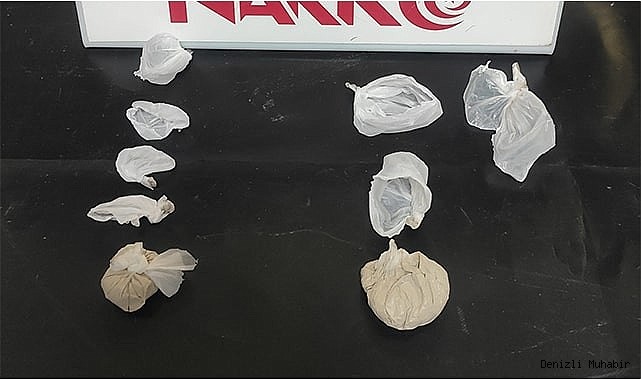 Uyuşturucu tacirleri yakayı ele verdi