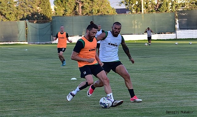 Denizlispor taktik çalışmalarını sürdürdü