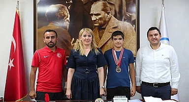 MERKEZEFENDİLİ SPORCU KIRKPINAR’DAN MADALYA İLE DÖNDÜ