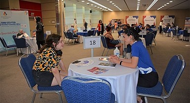 DENİZLİ’DEKİ ÜNİVERSİTE ADAYLARI TOBB ETÜ İLE BULUŞTU