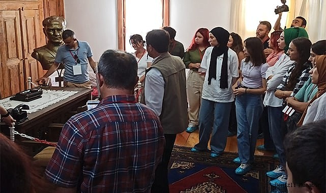 Şehit ve gazi çocukları Kocatepe’yi gezdi