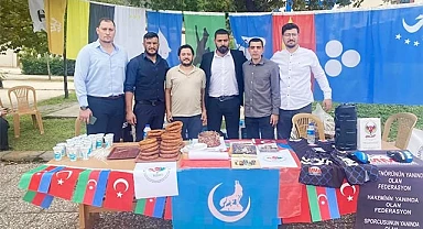HEM TANITIM YAPTILAR, HEM SİMİT AYRAN İKRAMINDA BULUNDULAR