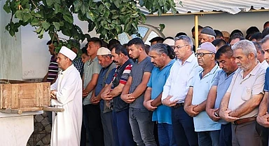 Kazada hayatını kaybeden kamyonet şoförü son yolculuğuna uğurlandı