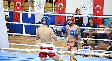  Kick boks heyecanı Denizli'de yaşandı