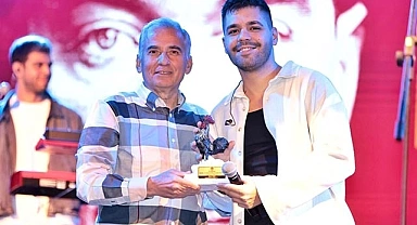 99. YIL GURURU MEYDANLARDA