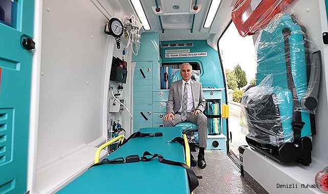 Büyükşehir'in sağlık ordusuna dört yeni ambulans daha katıldı