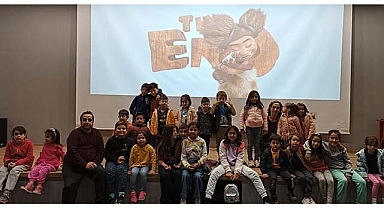 ÇAMELİLİ ÇOCUKLAR SİNEMAYI ÇOK SEVDİ