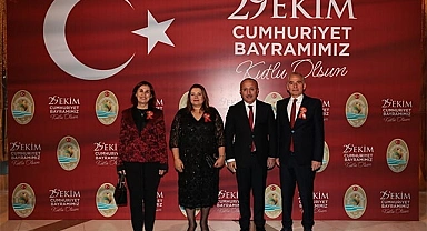 Cumhuriyet’in 99. yılı muhteşem gece ile kutlandı