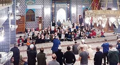 Denizli'de Mevlit kandilinde camiler doldu