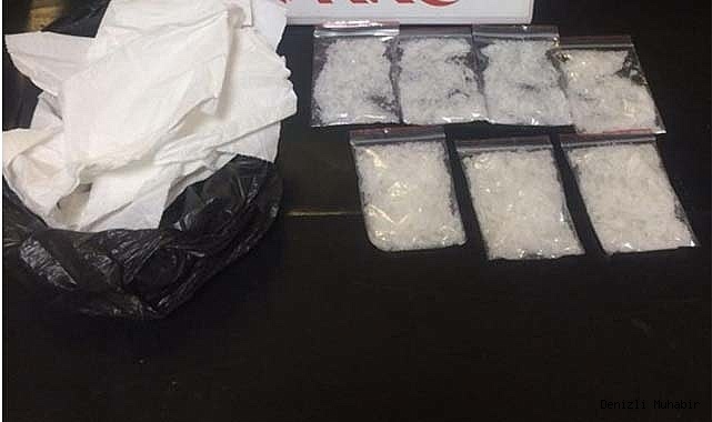 Uyuşturucu ticaretine karışan 14 şüpheli tutuklandı