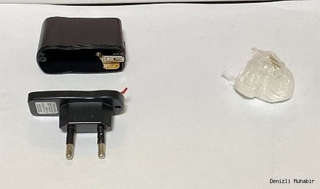 Denizli'de şarj aleti içine gizlenmiş uyuşturucu ele geçirildi