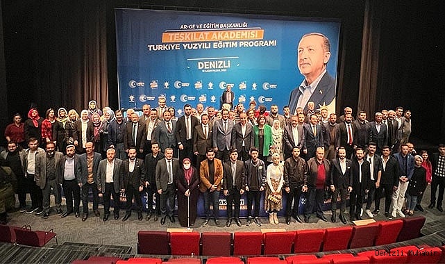 Denizli’de Teşkilat Akademisi Türkiye Yüzyılı Eğitim Programı Düzenlendi