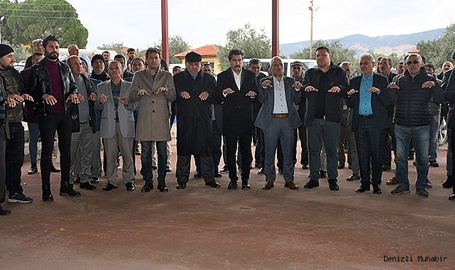 Doğan Mahallesi sakinleri yağmur duasına çıktı