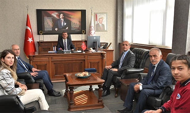 Eğitimin Zirvesine Yolculuk Projesi ile Türkiye Birincisi Oldular