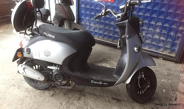 Park ettiği motosikleti evinin önünden çalındı