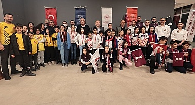 SATRANÇ KÜÇÜKLER İL BİRİNCİLİĞİ YARIŞMALARI TAMAMLANDI