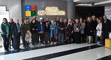 Alzaymır’ı tiyatro ile anlattılar