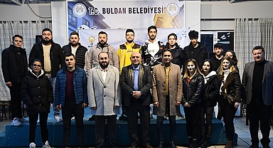 Başkan Şevik, üniversiteli öğrencilerle buluştu