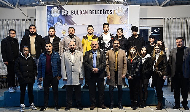 Başkan Şevik, üniversiteli öğrencilerle buluştu