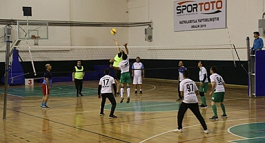 Çameli’nde kurumlar arası voleybol turnuvası başladı