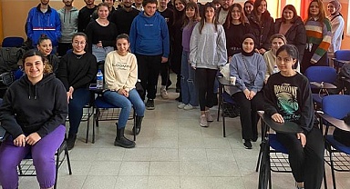 İş dünyasının uzmanları öğrencilerle buluştu