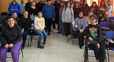 İş dünyasının uzmanları öğrencilerle buluştu