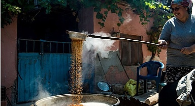 KADININ EMEĞİ YENİ YIL HEDİYESİ OLDU