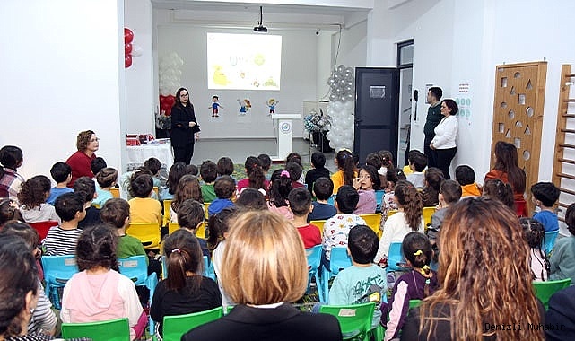 Öğrenciler bilinçli ilaç kullanımını öğreniyor