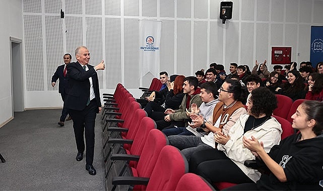 Türkiye’nin önde gelen isimleri gençlerle buluşuyor