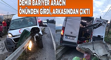 Demir bariyer aracın önünden girdi, arkasından çıktı