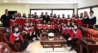 Madalya avcılarından Başkan Zolan’a ziyaret