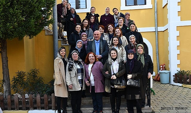Makedon göçmeni kadınlar Buldan’a hayran kaldı.
