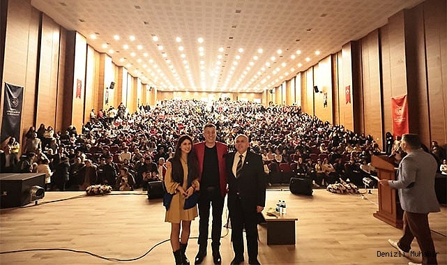 Metin Şentürk yurtlarda kalan öğrencilerle buluştu