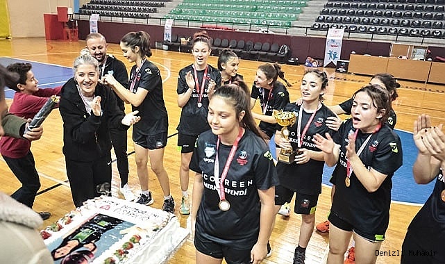 Potanın şampiyonu Ecogreen Merkezefendi Basket oldu