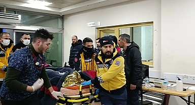 261 saat sonra enkazdan ekipleri alkışlayarak çıktı