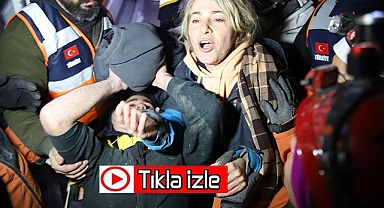 94 saat sonra enkaz altından yürüyerek çıktı