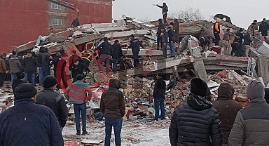 AFAD: Can kaybı sayısı 2921'e yükseldi
