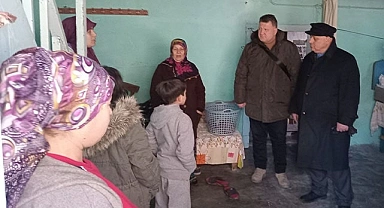 Başkan Şevik, Buldan’a gelen depremzede aileyi ziyaret etti