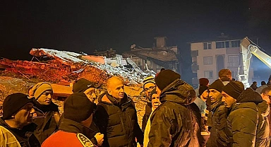 Başkan Zolan ve Vali Atik deprem bölgesinde