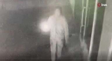 Bütün ailesini depremde kaybetti, tek umudu kayıp kızını bulmak