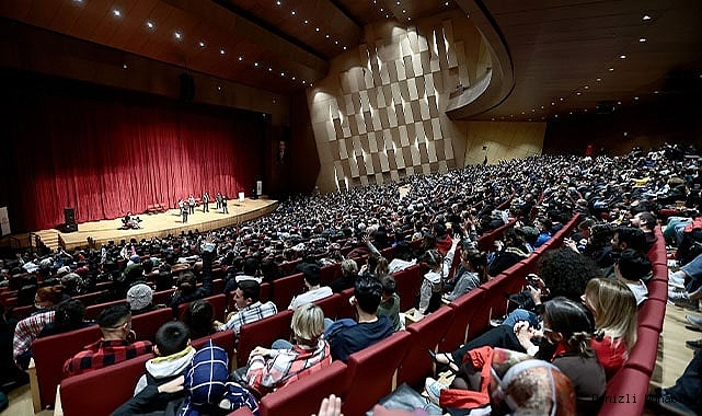 Büyükşehir, tiyatro oyunlarını iptal etti
