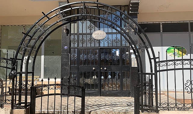 Cinnet getiren polis önce oğlunu sonra kendisi vurdu