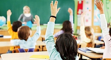 Deprem bölgesindeki öğrenciler isterse okul pansiyonlarına "parasız yatılı" olarak yerleşebilecek